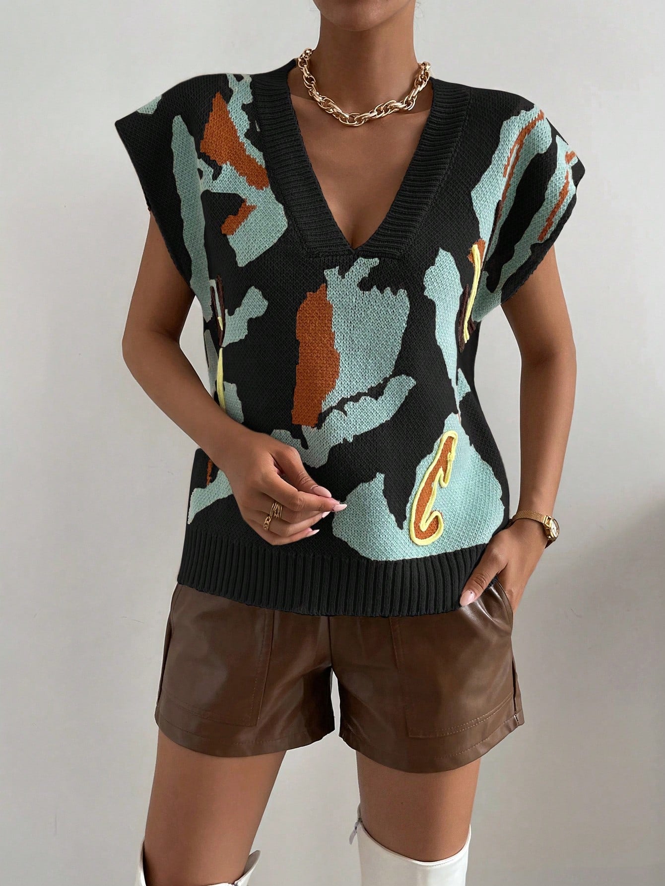 SHEIN LUNE Colorblock V-neck Sleeveless Knitted Vest Multicolor